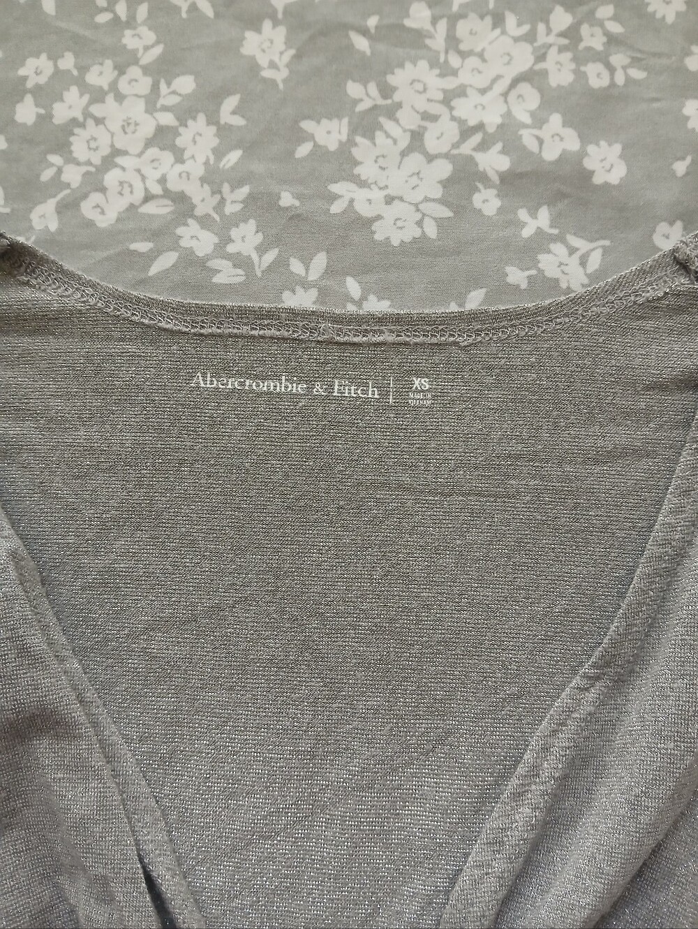 Abercrombie & Fitch Light Gray Scoop Neck Tank Top